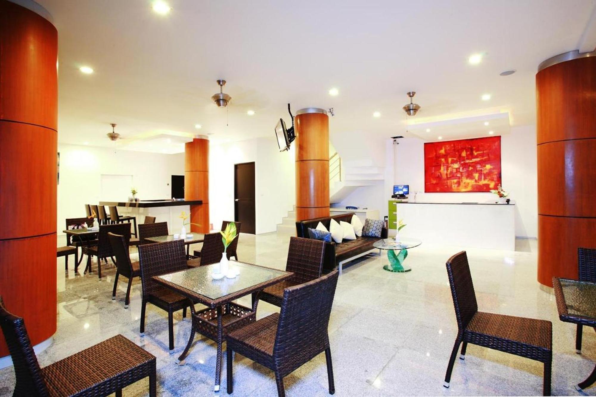 One World One Home Naiharn Hotel Rawai Kültér fotó