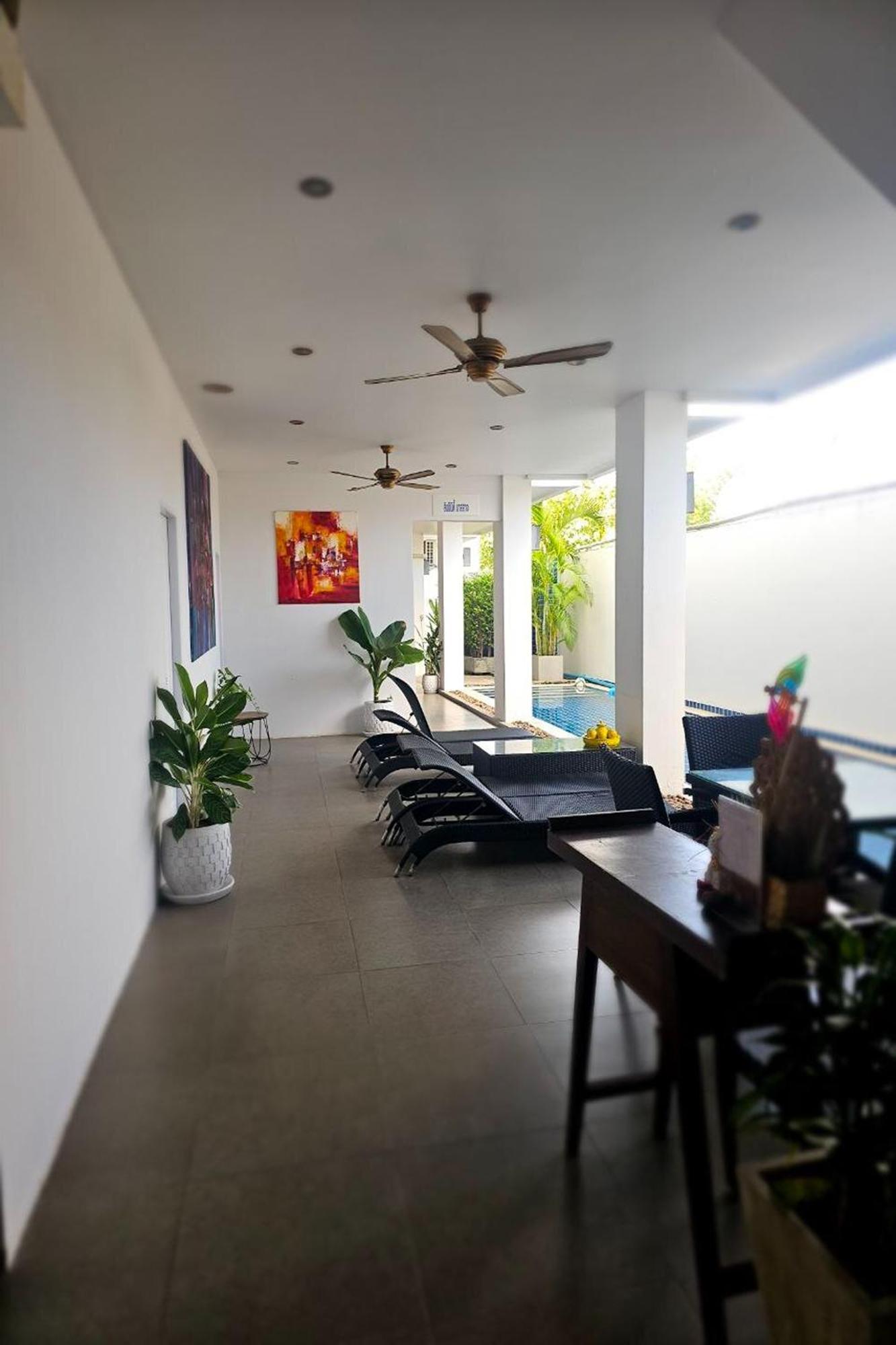 One World One Home Naiharn Hotel Rawai Kültér fotó